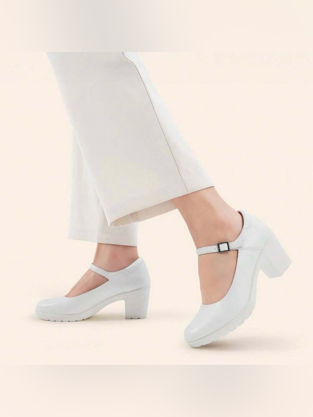 Hazel_M Women’s White Mary Jane Chunky Block Heel Pumps Round Toe Size 6 - Picture 3 of 10